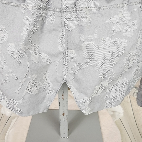 Lululemon Run Travel to Track Jacket Full Zip Jacquard Floral Fossil Gray Size 6 - Picture 12 of 16